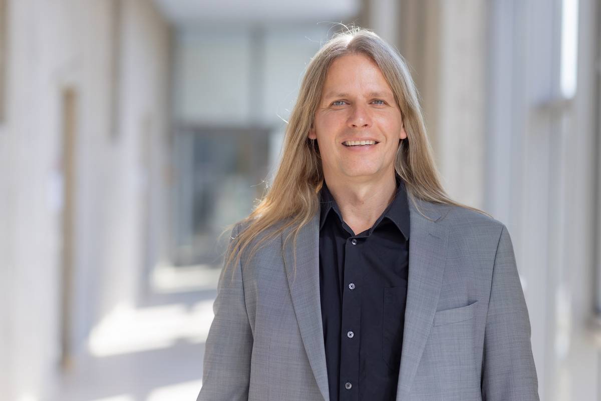 Ehemaliger Brandenburger tritt Professur an Cluster Optik und Photonik